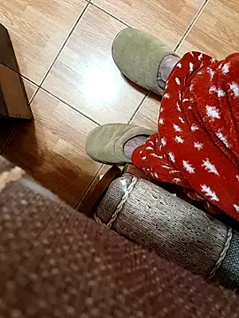 Snapshot of feet_toes chatting on 03.16.25 feet toes online show from 03.16.25