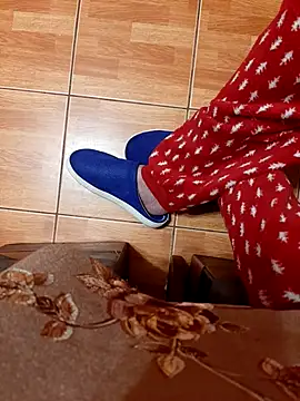 feet toes online show from 12.22.25