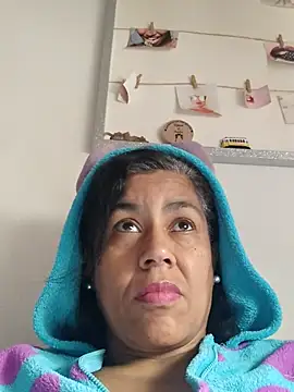 Snapshot of Molly_newman6 chatting on 03.25.26 Molly newman6 online show from 03.25.26