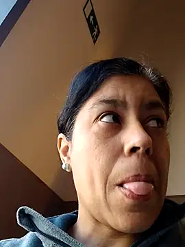 Snapshot of Molly_newman6 chatting on 03.28.26 Molly newman6 online show from 03.28.26