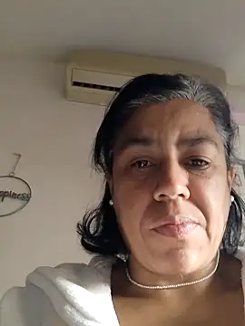 Snapshot of Molly_newman6 chatting on 04.04.26 Molly newman6 online show from 04.04.26