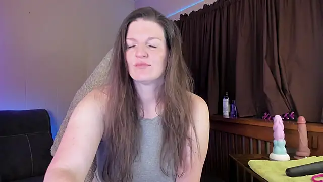 Kelly Carolina online show from 12.03.25