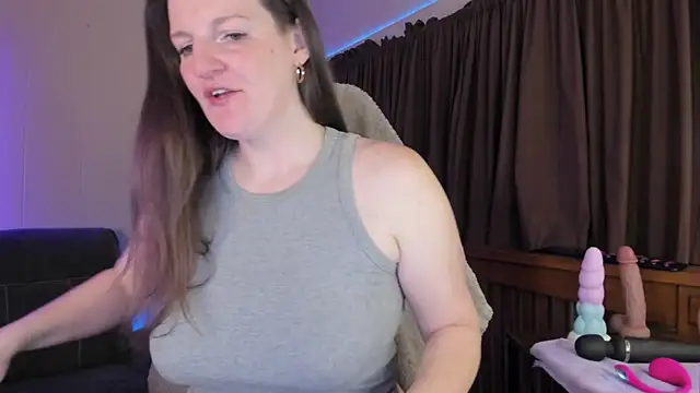 Kelly Carolina online show from 12.22.25