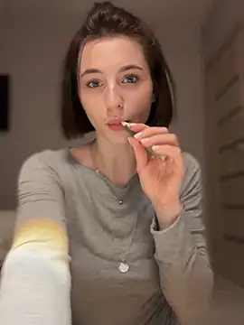 Camilla Railian online show from 12.10.24