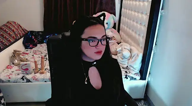 Snapshot of Goddess_Sarah chatting on 12.11.24 Goddess Sarah online show from 12.11.24