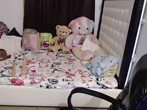 Snapshot of Goddess_Sarah chatting on 03.02.25 Goddess Sarah online show from 03.02.25