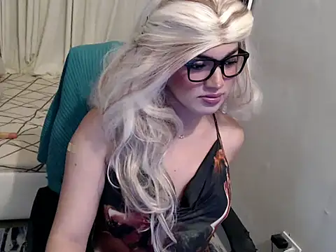 Snapshot of Goddess_Sarah chatting on 02.02.26 Goddess Sarah online show from 02.02.26