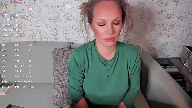 LondonBadGirl online show from 10.26.25