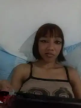Snapshot of Karmakuro chatting on 06.18.26 Karmakuro online show from 06.18.26