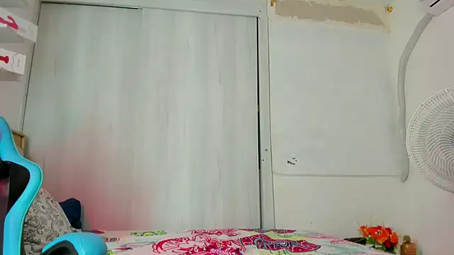 Lunastar02 online show from 10.12.25