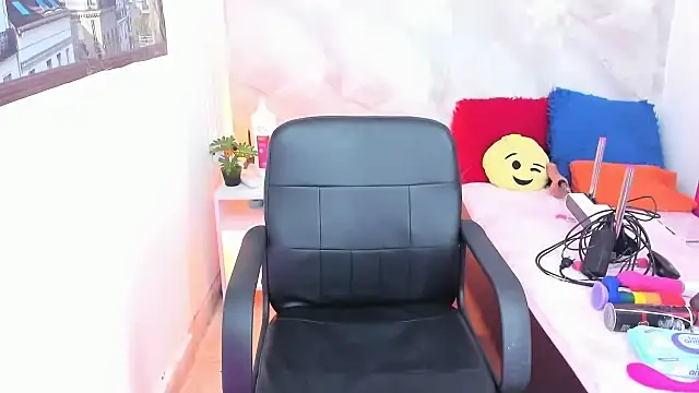 Snapshot of Lunastar02 chatting on 03.19.26 Lunastar02 online show from 03.19.26