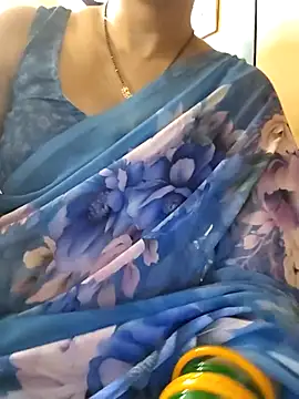 Diya 143 online show from 07.16.26