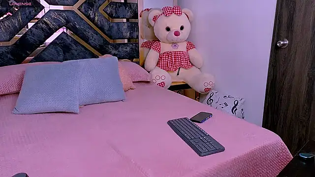 Tania white89 online show from 05.22.26