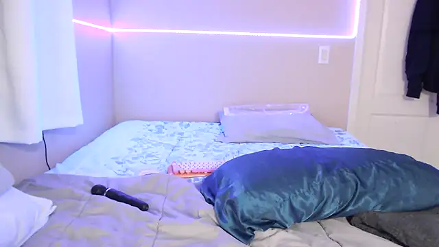 nativepumpkin95 online show from 02.19.25