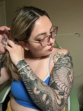 nativepumpkin95 online show from 02.21.25