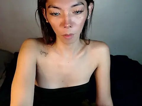 Snapshot of perly_169 chatting on 12.14.24 perly 169 online show from 12.14.24