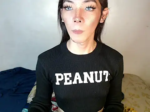 Snapshot of perly_169 chatting on 12.22.24 perly 169 online show from 12.22.24