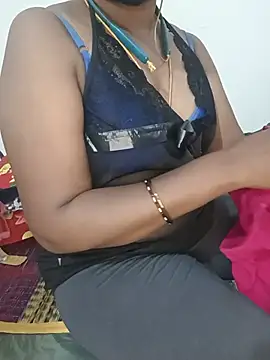 Snapshot of Tamil-hotwife chatting on 07.13.26 Tamil-hotwife online show from 07.13.26