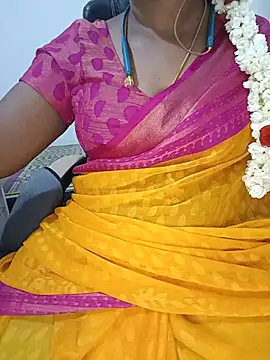 Snapshot of Tamil-hotwife chatting on 07.24.26 Tamil-hotwife online show from 07.24.26