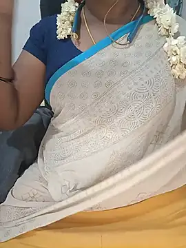 Snapshot of Tamil-hotwife chatting on 07.26.26 Tamil-hotwife online show from 07.26.26