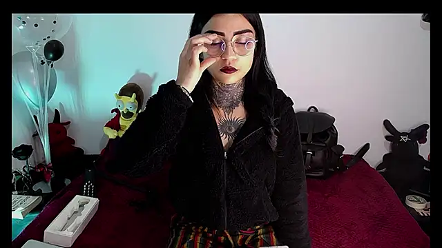 Snapshot of Ardat_Lili69 chatting on 08.04.26 Ardat Lili69 online show from 08.04.26