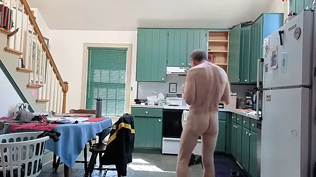 Snapshot of CDforU chatting on 09.08.25 CDforU online show from 09.08.25