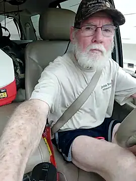 Snapshot of CDforU chatting on 01.13.26 CDforU online show from 01.13.26