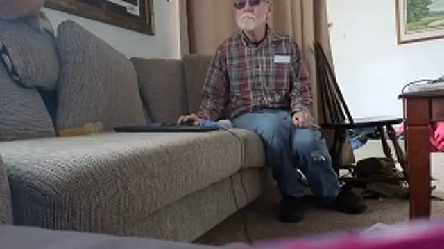 Snapshot of CDforU chatting on 02.10.26 CDforU online show from 02.10.26