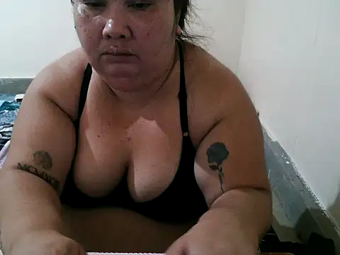 Snapshot of xxbigboootyxx chatting on 05.10.26 xxbigboootyxx online show from 05.10.26