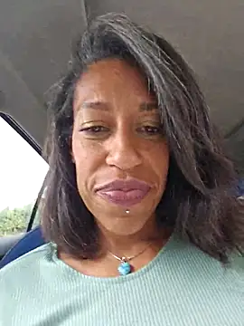 Goldenlace online show from 11.05.25