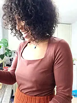 Goldenlace online show from 12.15.25