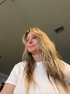 Vivian MayXxX online show from 03.27.26