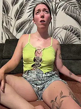 Daisy Michto Officiel online show from 07.12.26