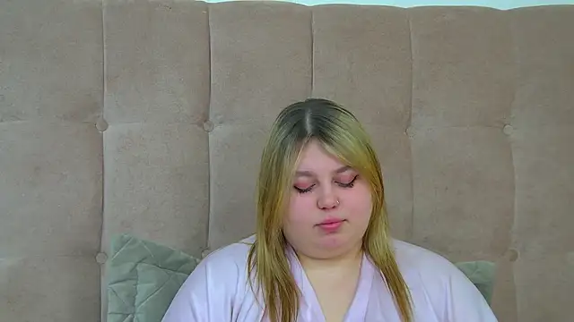 LillianKim online show from 02.08.26