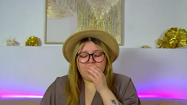 LillianKim online show from 02.23.26