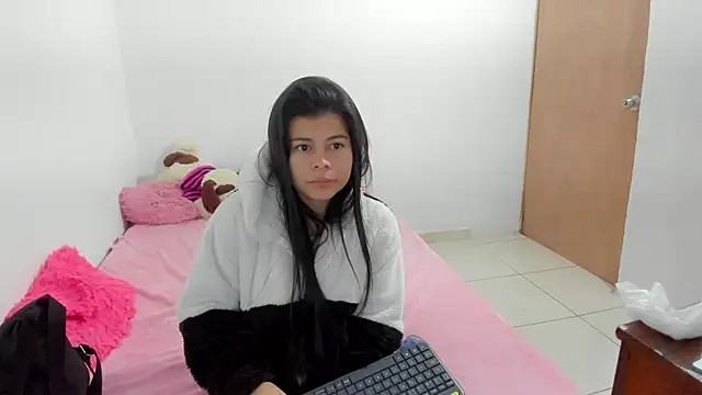 sweetnia online show from 02.19.26