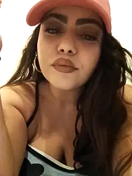 AriaRussell online show from 11.07.25