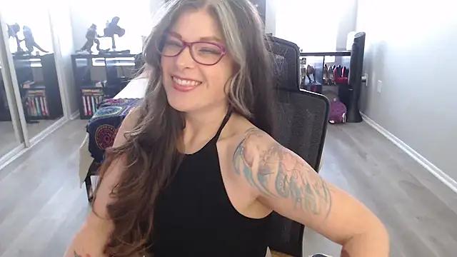 TheLenaAdams online show from 12.29.24