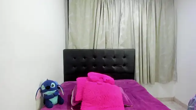 Snapshot of horny__molly_ chatting on 01.09.26 horny molly online show from 01.09.26