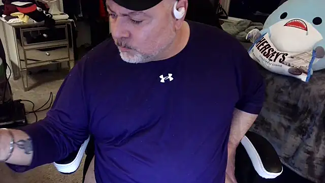 Snapshot of Drake_DVamp chatting on 02.19.25 Drake DVamp online show from 02.19.25