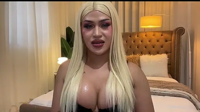 Your Majesty Tyra online show from 02.17.25