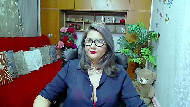 Snapshot of LucilleFenlys chatting on 12.05.24 LucilleFenlys online show from 12.05.24