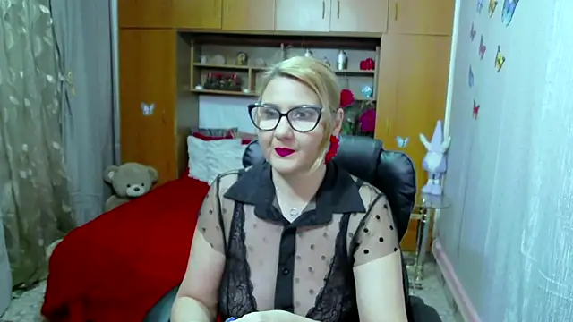 Snapshot of LucilleFenlys chatting on 01.17.25 LucilleFenlys online show from 01.17.25