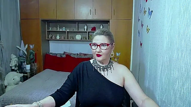 LucilleFenlys online show from 03.30.26