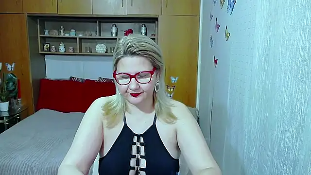 LucilleFenlys online show from 04.09.26