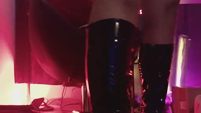 PerlaDivaio online show from 02.21.26