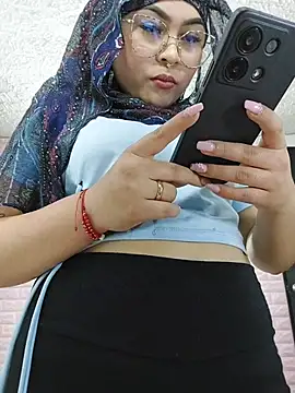 Hana    online show from 04.17.26