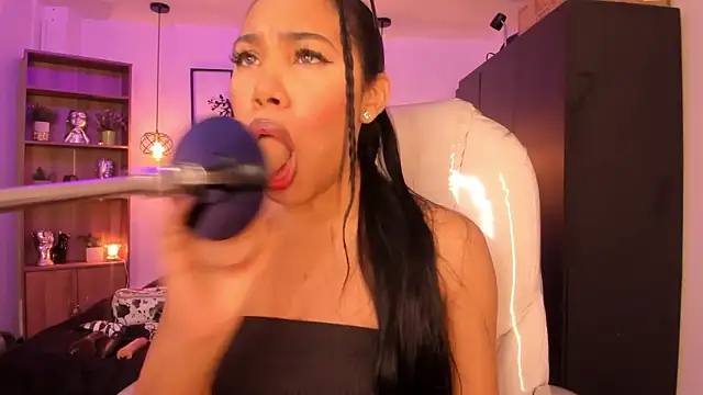 Olivia ds online show from 12.30.24