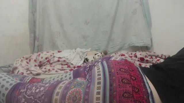 Kittywhiteass online show from 03.19.25