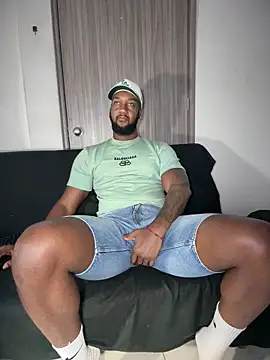 Snapshot of blackdrey18 chatting on 03.22.26 blackdrey18 online show from 03.22.26